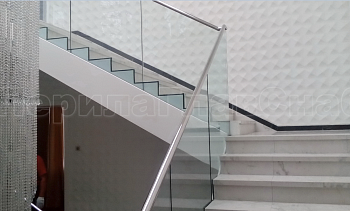 Стеклянные перила для лестниц в Челябинске. Готовые проекты ПерилаГлавСнаб Стеклянные перила для лестниц в Челябинске. Готовые проекты ПерилаГлавСнаб