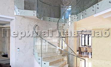 Стеклянные ограждения винтовой лестницы и баллюстрады купить в Челябинске