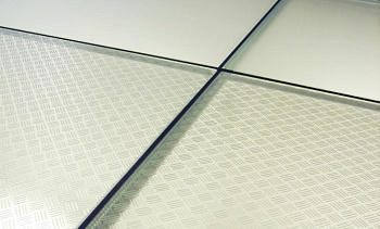 Стеклянный пол в квартиру с декоративным стеклом в Челябинске. Готовые проекты ПерилаГлавСнаб