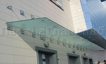 Стеклянные козырьки и навесы в Челябинске. Готовые проекты ПерилаГлавСнаб