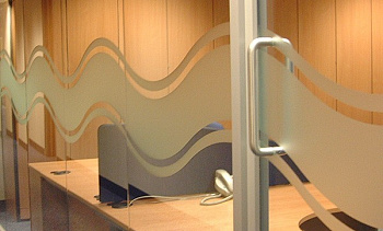 Cтеклянные перегородки - вариант 2 в Челябинске. Готовые проекты ПерилаГлавСнаб