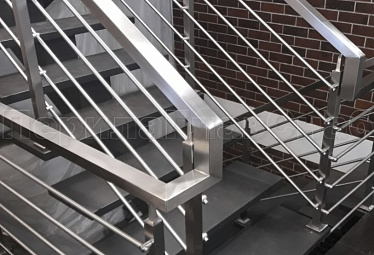 Перила для лестниц купить в Челябинске