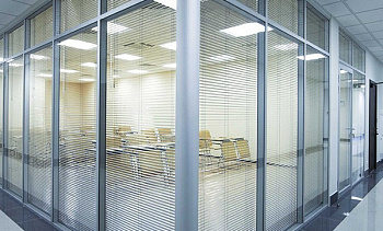 Cтеклянные перегородки - вариант 4 в Челябинске. Готовые проекты ПерилаГлавСнаб