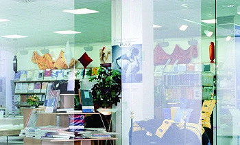 Перегородки с прозрачным стеклом в офис в Челябинске. Готовые проекты ПерилаГлавСнаб