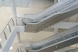 Стеклянные перила для атриумов в Челябинске. Готовые проекты ПерилаГлавСнаб - фото 3 Стеклянные перила для атриумов в Челябинске. Готовые проекты ПерилаГлавСнаб - фото 3