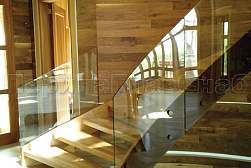 Стеклянные перила для лестниц в Челябинске. Готовые проекты ПерилаГлавСнаб - фото 20 Стеклянные перила для лестниц в Челябинске. Готовые проекты ПерилаГлавСнаб - фото 20