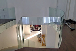 Стеклянные перила для атриумов в Челябинске. Готовые проекты ПерилаГлавСнаб - фото 22 Стеклянные перила для атриумов в Челябинске. Готовые проекты ПерилаГлавСнаб - фото 22