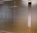 Стеклянные матовые перегородки в офис премиум в Челябинске. Готовые проекты ПерилаГлавСнаб - фото 1