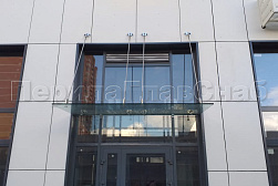 Стеклянные козырьки на вантах в Челябинске. Готовые проекты ПерилаГлавСнаб - фото 11