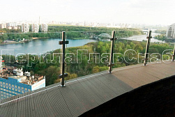 Цельностеклянные ограждения для крыш в Челябинске. Готовые проекты ПерилаГлавСнаб - фото 25