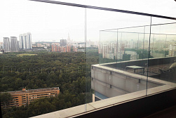 Цельностеклянные ограждения для крыш в Челябинске. Готовые проекты ПерилаГлавСнаб - фото 12