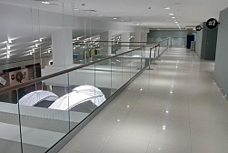 Цельностеклянные ограждения на несущем стекле в Челябинске. Готовые проекты ПерилаГлавСнаб - фото 2