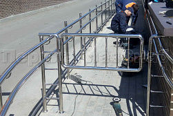 Поручни для инвалидов из нержавеющей стали в Челябинске. Готовые проекты ПерилаГлавСнаб - фото 24