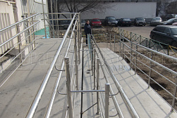 Поручни для инвалидов из нержавеющей стали в Челябинске. Готовые проекты ПерилаГлавСнаб - фото 5