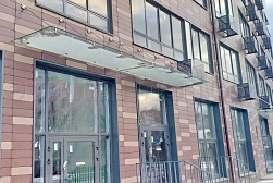 Стеклянные козырьки на вантах в Челябинске. Готовые проекты ПерилаГлавСнаб - фото 2